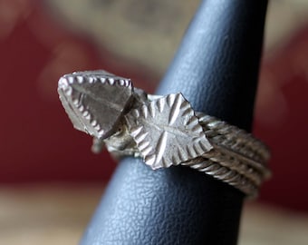Vintage Yemeni Spike Tribal Ring. Yemen, Tribal Jewellery, End of 20-th century