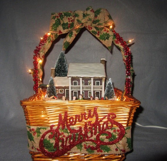 Currier And Ives Christmas Village Pieces 