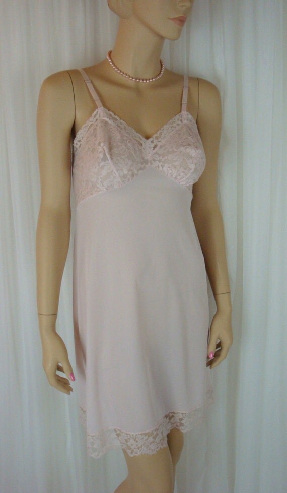 Vanity Fair Pale Pink Full Slip Lace Bustline by starlethreads