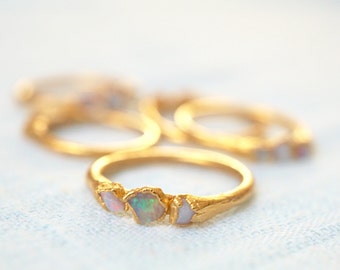 Raw Opal Gold Ring / Opal Ring / Gold Ring / Stacking Ring / Mother's Ring / October Birthstone / Triple Stone Ring