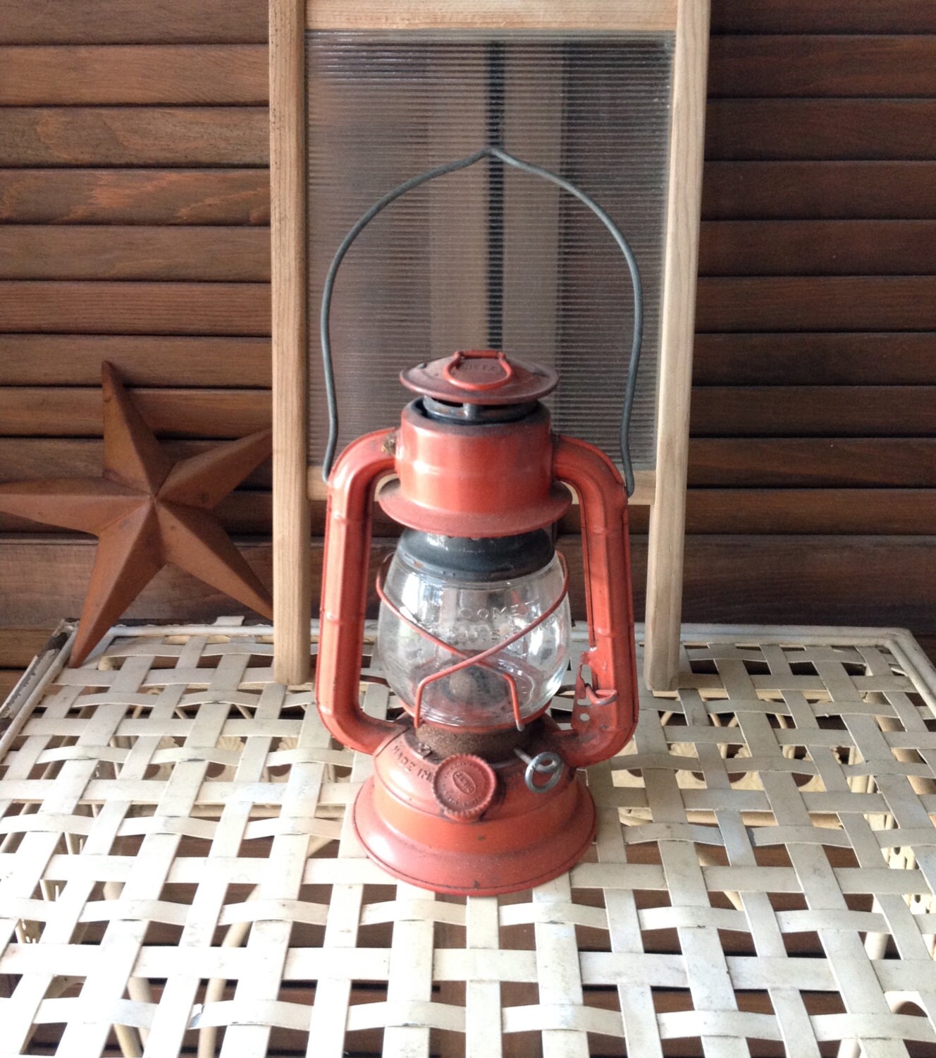 Dietz Comet Barn Lantern Made in USA Glass Globe Syracuse NY