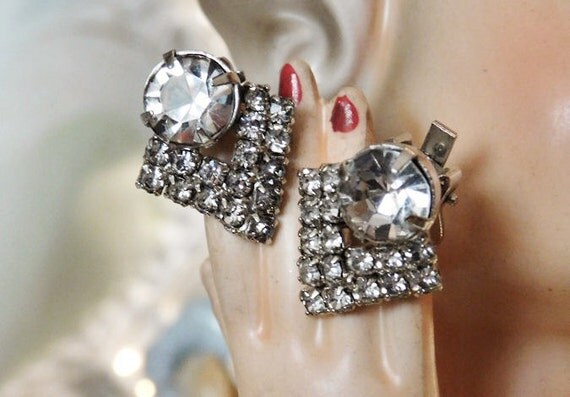 Vintage Rhinestone Clip On Earrings Wedding Bride Bridal Earrings Hollywood Mid Century 1950s 50s Art Deco Revival Earrings Formal Evening
