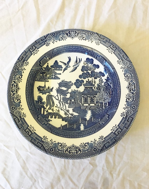 Vintage Churchill of England Blue Willow Pasta Serving Bowl