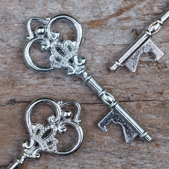 Vintage Skeleton Key Bottle Opener 9