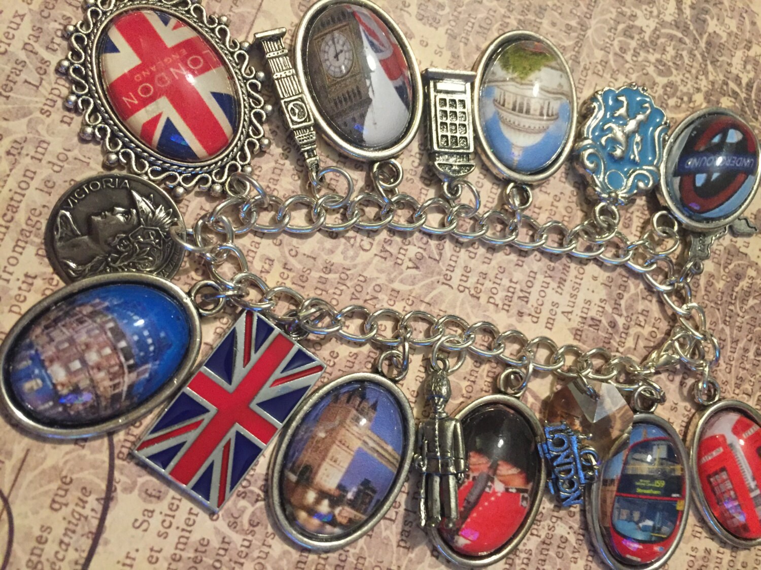 London Charm Bracelet UK Flag Bracelet UK Flag by justbedesigns