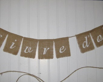 LIVRE D'OR / Guest Book Banner - ANY Color Script lettering- Burlap Wedding- French, Paris wedding. Burlap and Jute ribbon with lace Bows.