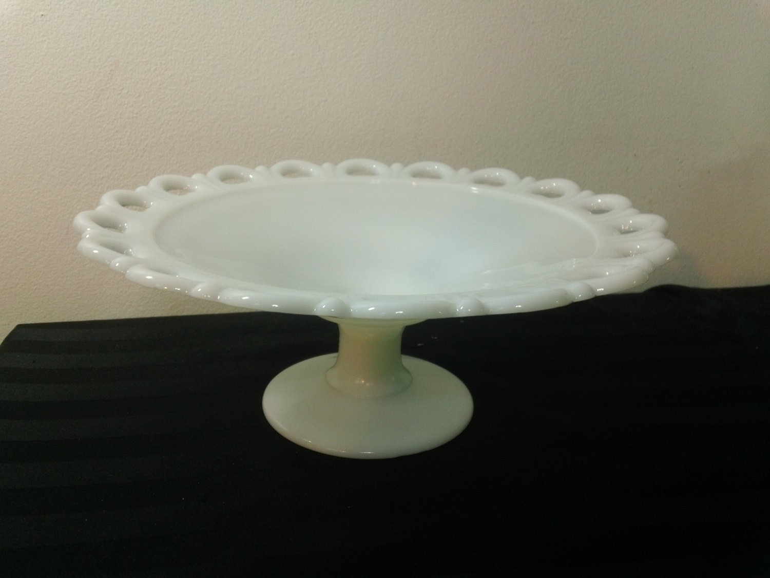 Vintage Anchor Hocking Scalloped Lace Edge Milk Glass Open Compote Pedestal Fruit Bowl Haute 