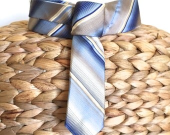 Vintage Tie Collar - Classic - Medium