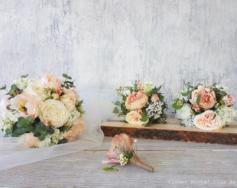 Peonies bouquet bridal bouquet white/ ivory roses pale pink eucalyptus Snow balls Berries beautiful garden flowers