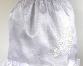 Ladies entertaining white half apron - Snow Flakes