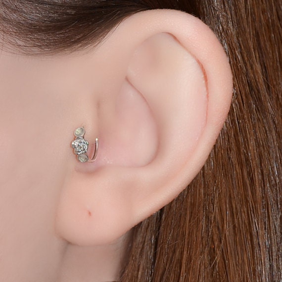 Tragus Earring 18g - Silver Flower Nose Ring - Topaz Tragus Hoop - Forward Helix Earring - Cartilage Earring - Rook Piercing - Conch Earring