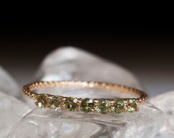 Half eternity ring Gold peridot ring - 7 stone ring - Gold Peridot ring - Peridot ring - Pale green stone