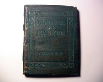 Little Leather Library Book Antique Books Vintage Books Miniature Books Dr. Jekyll and Mr. Hyde by R. L. Stevenson Redcroft Edition 1920-24