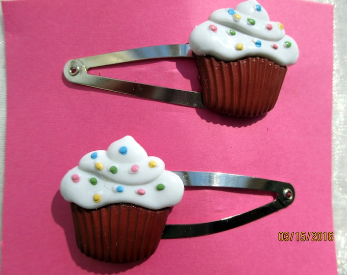 Chocolate cupcake barrettes-cake barrettes-Childrens hair clips-Little girls gifts-kids accessories-Kawaii barrettes-Fairy Kei-Sweet Lolita