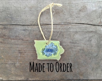 IOWA GEODE CRACKLE Ornament: Custom Ornament, Personalized Ornament, State Christmas Ornament, Geode Ornament, Iowa Ornament