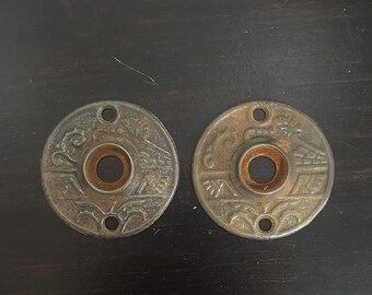 Iron Ornate Antique Rosettes 530760