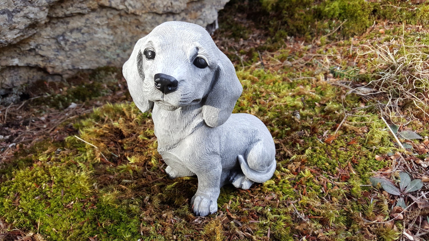 weiner dog sculpture