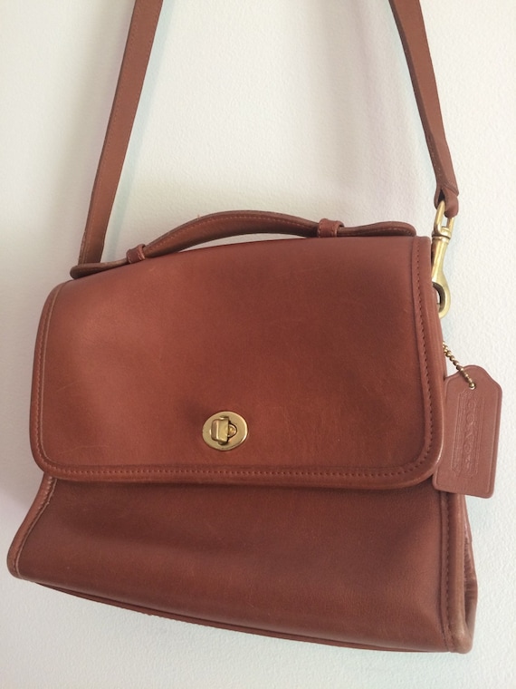 SALE / Vintage COACH purse handbag crossbody court 9870 brown