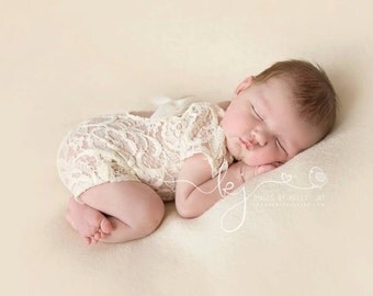Lily Vintage Lace Romper - Baby Girl Photo Prop - Newborn Photography Prop - Newborn Ivory Romper - Elegant Newborn Romper - Lace