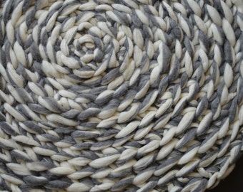 Alpaca Rug - Circular Area Rug - Super Chunky Crochet Rug - 16 Micron Superfine Merino Wool
