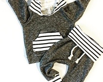 Baby clothes / baby boy outfit / baby boy clothes / baby girl clothes / baby girl outfit / black / newborn baby boy / newborn baby girl