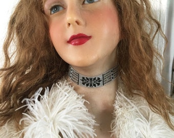 1920's French Flapper choker Necklace Beaded