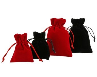 100 pieces Velvet Pouches in various sizes and colours