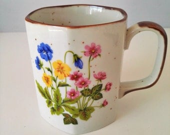 Set of 4 Wildflower Coffee or Tea Mugs - Porcelain Wild Flower Service - Seventies Vintage