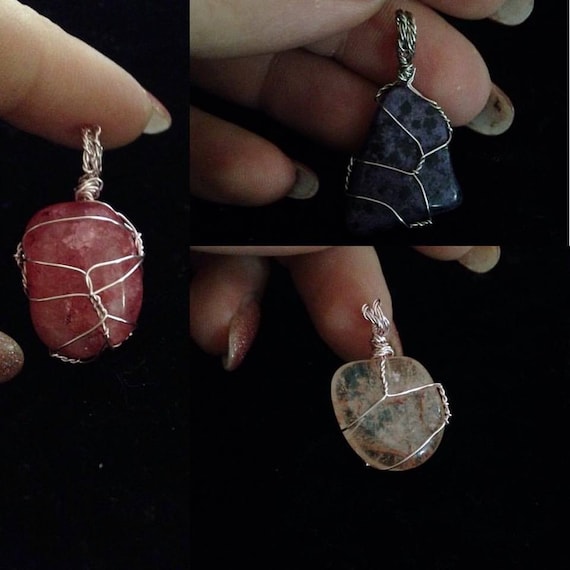 Simple wire wrapped stones