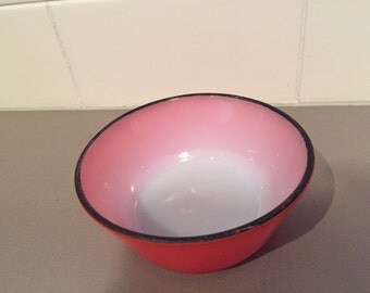 Vintage Anchor Hocking Fire-King Red Bowl 12.5 cm diameter