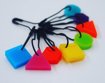 Small stitch markers for knitting and crochet
