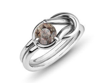 Meteorite Ring in silver (Diamond cut, Love Knot, Heracles Knot)