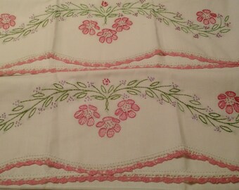 Hand Embroidered Pillow Cases Pair w/Crochet Edging C1103