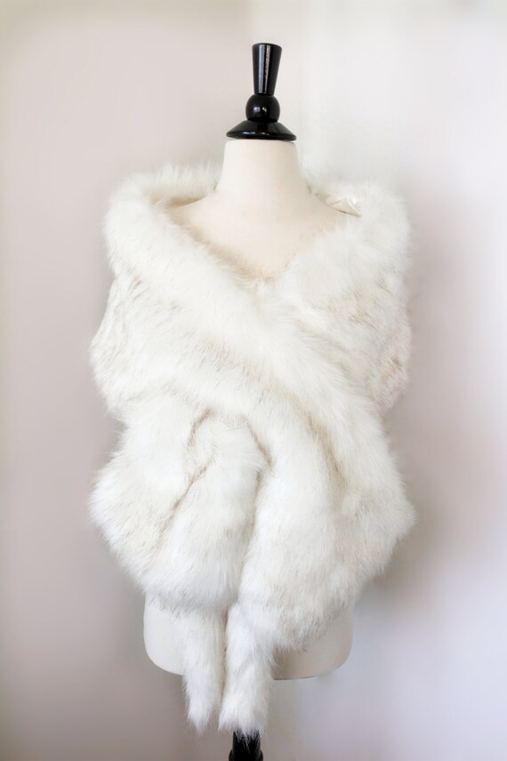 Ivory faux fur bridal wrap Wedding Fur shrug White Fur Wrap
