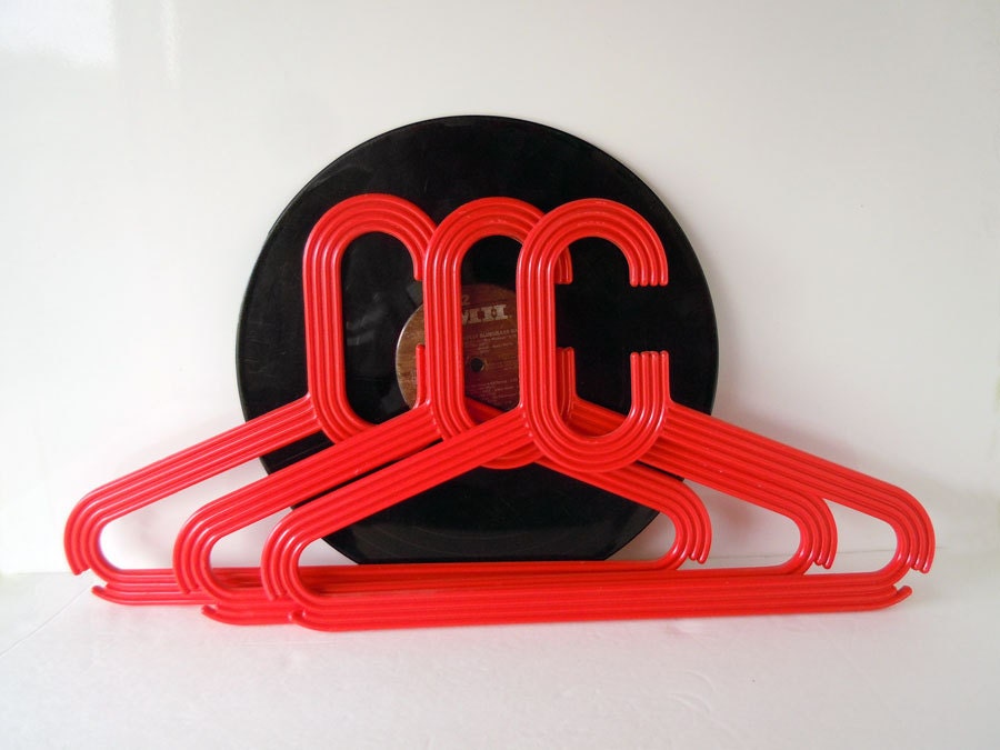 SALE Take 30 Off Vintage Mod Retro Red Chunky Clothes Hangers Clothing