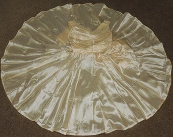 1950s Tufted Pale Gold Full Circle Skirt Dress size XS