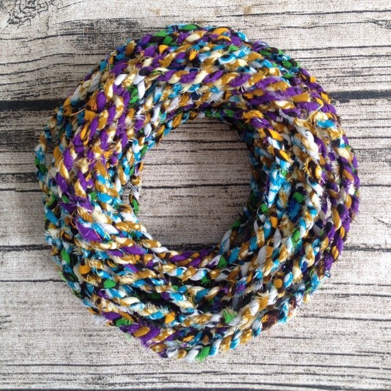 Hand twisted fabric yarn. Cotton yarn. Recycled cotton yarn.