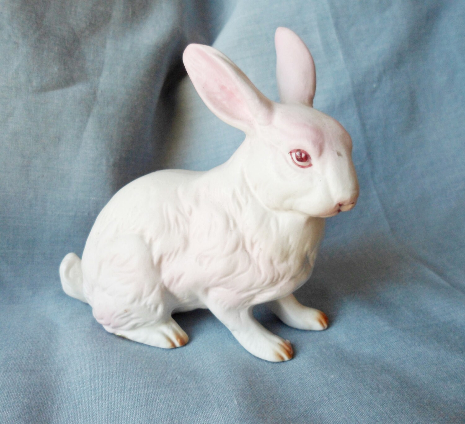 white rabbit figurines