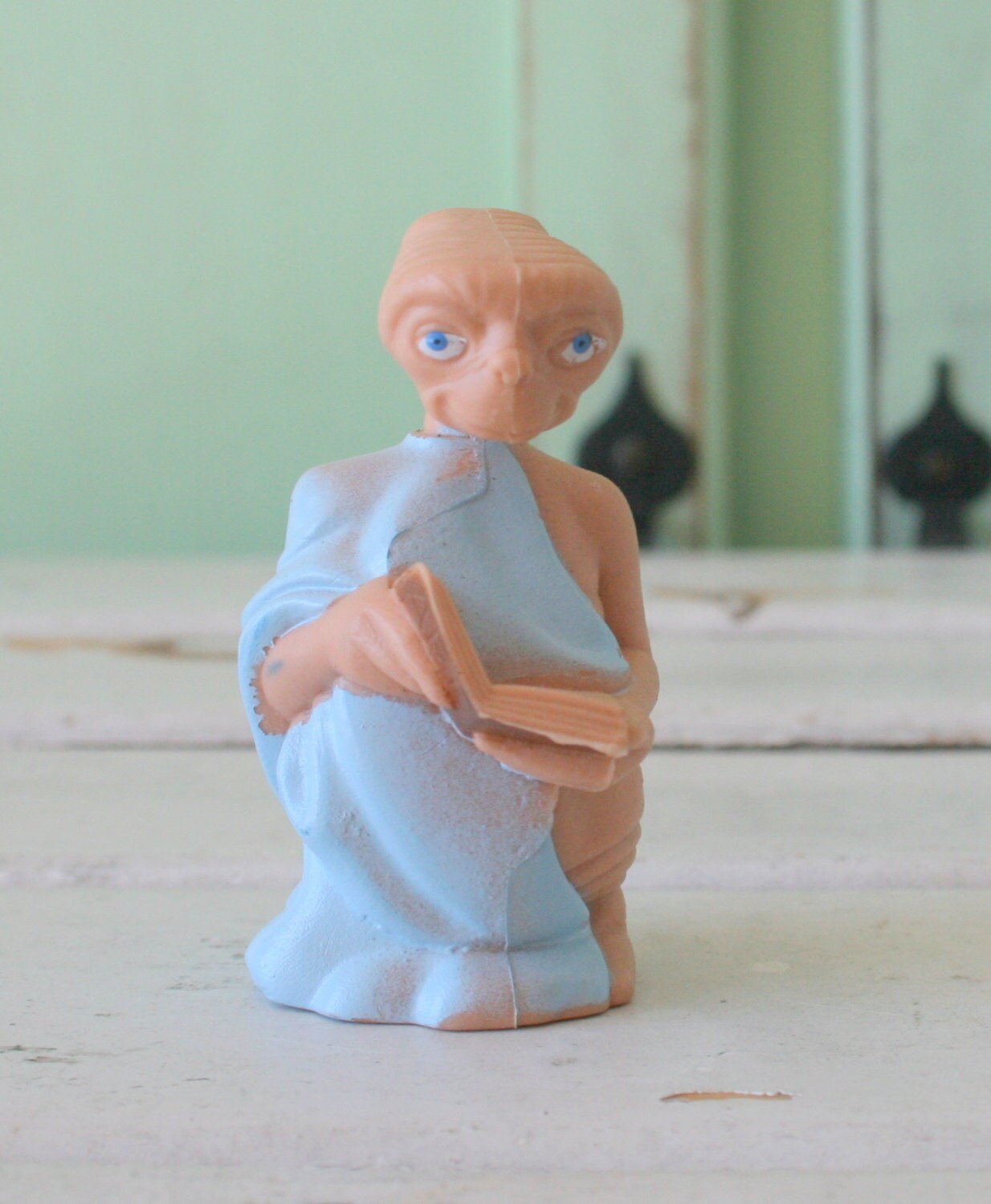 mr et action figure