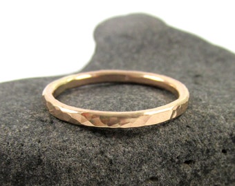1 Gold Hammered Ring, Thick Simple Stacking Band, Mens Ring, Unisex, Textured, Handmade Maui, Minimalist Jewelry, Gift Idea, Stack Rings