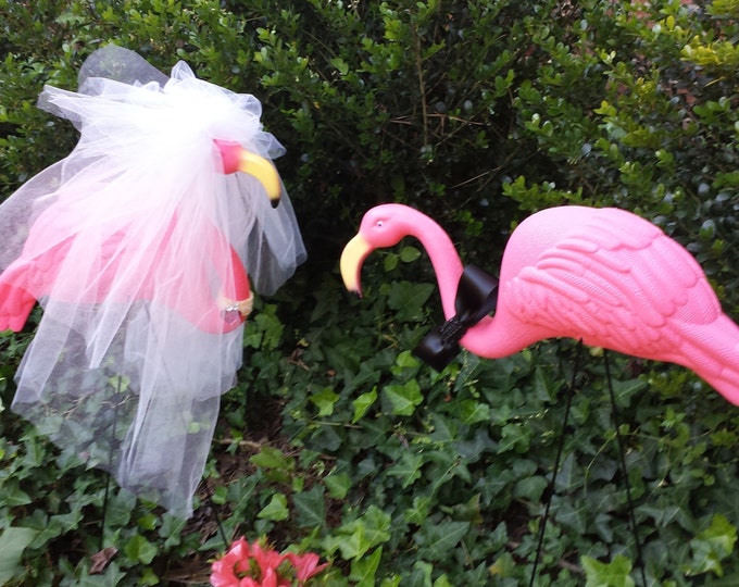 Bride and Groom Flamingo Set