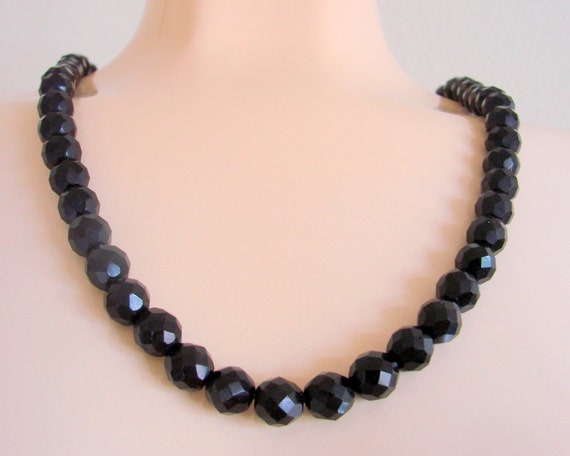 60s Basic Black Glass Bead Necklace / Black Faceted by JoysShop