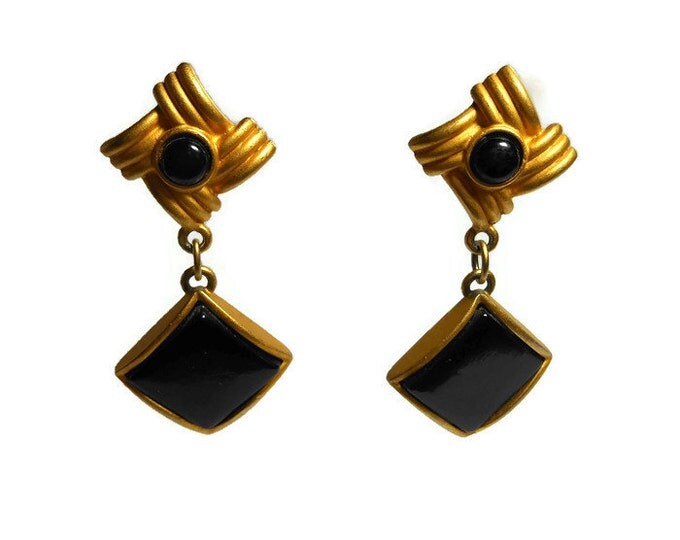 Black lucite earrings, 1980's pierced gold brushed satin criss cross pattern with black lucite cabochon and diamond shape lucite dangle