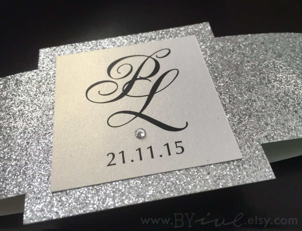 Glitter belly bands for wedding invitation. Varied colors of