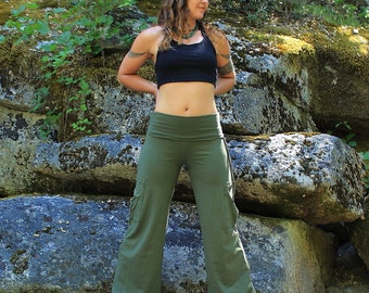 Yoga Cargo Pants-Women's pants-Cargo pants-Full length pants-wide leg pants-high waisted pants-fold over yoga pants-green cotton pants-pants