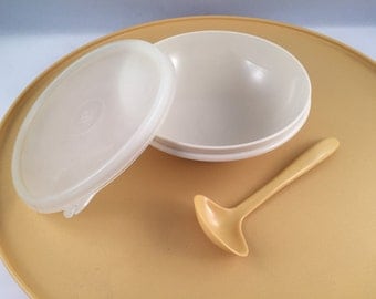 Large Tupperware Harvest Gold Chip N Dip Server with Matching Dip Spoon