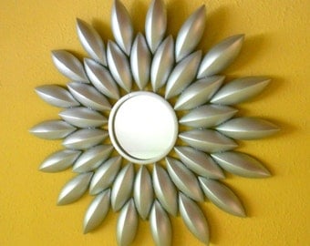 33", Wall Mirror,Sunburst Mirror, Silver Mirror, Round Mirror, Decorative Wall Mirror, Silver Sunburst Mirror, Sunburst Wall Art,Item SSM002