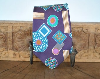 Vintage BREUNINGER printed men's silk necktie .....(013)