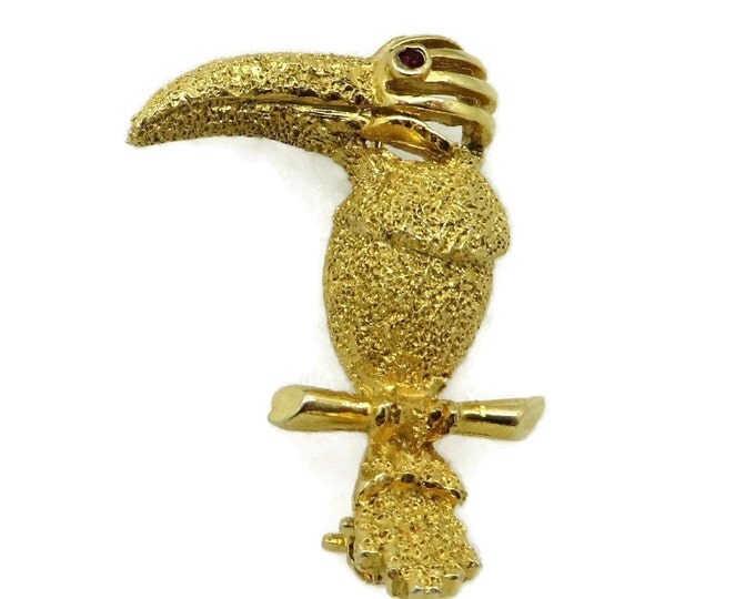 50% OFF Hattie Carnegie Toucan Brooch, Vintage Gold Dust Textured Pin, Signed Carnegie Brooch, Figural Pin