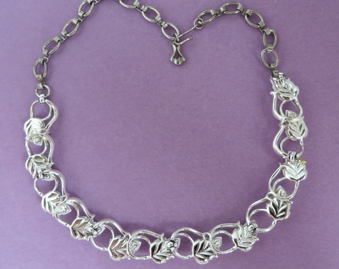 White Leaf Necklace, Vintage Silvertone Choker, Summer Necklace, Free Shipping
